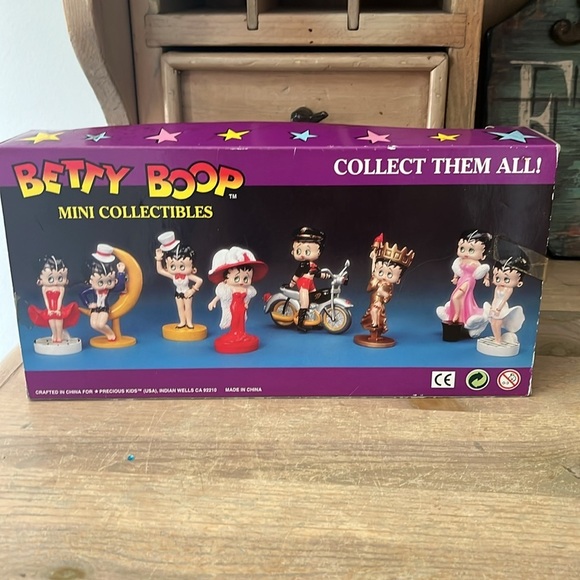 Vintage Betty Boop Mini Collectibles Set of 4 NWT 1998 King Features - Picture 4 of 7